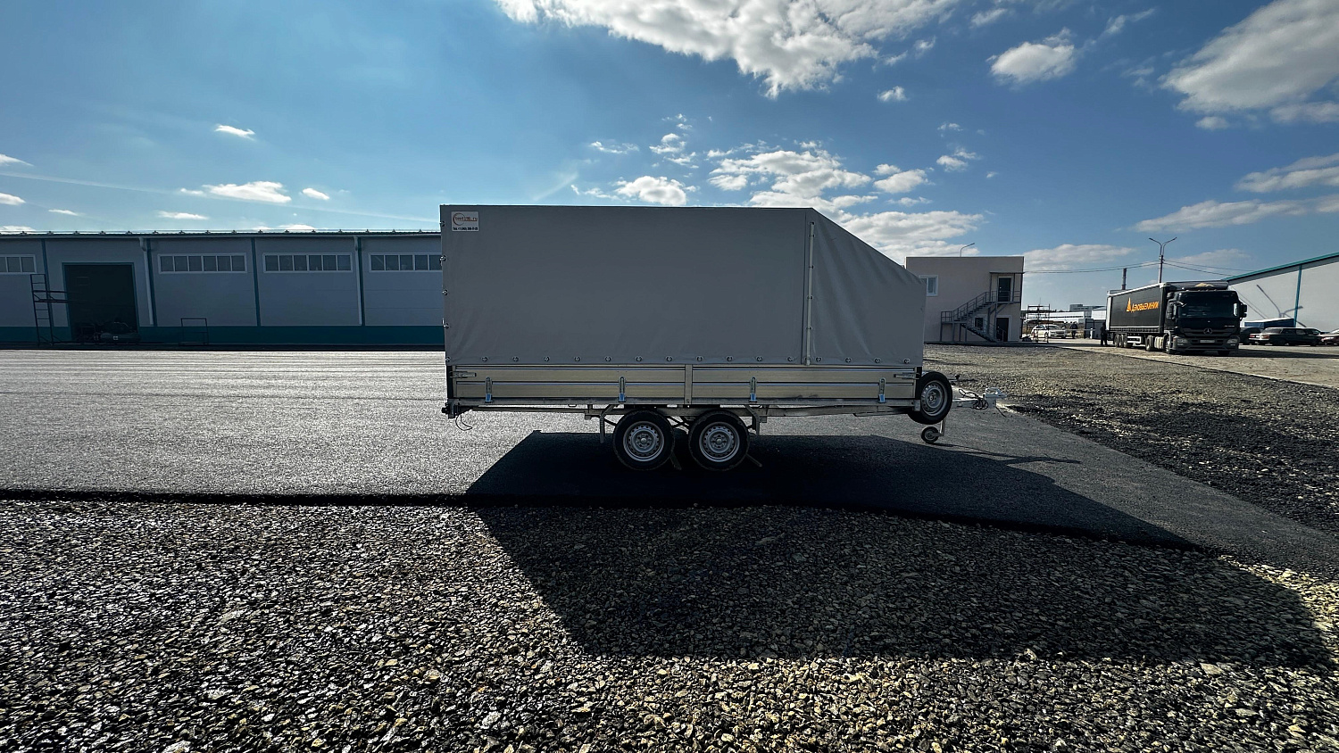 Тенты на легковые прицепы 